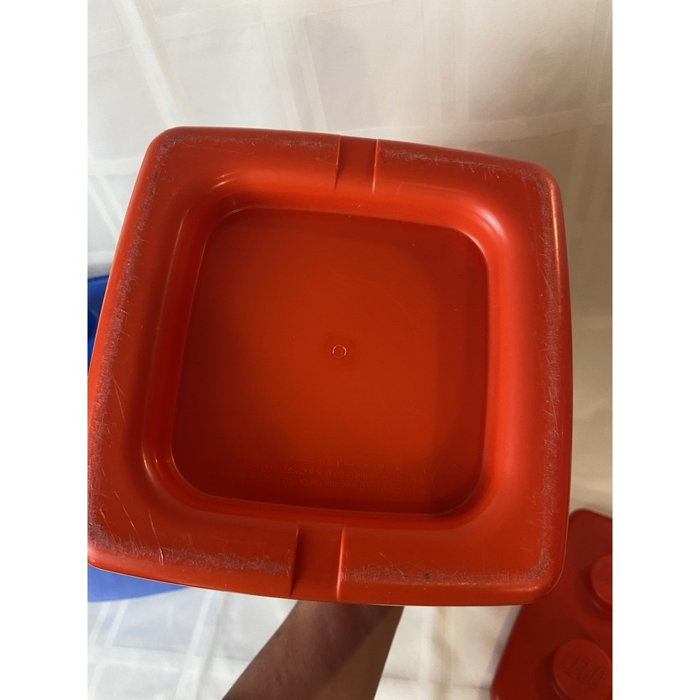 Vintage 1987 LEGO Storage Bucket Red 4 Stud Brick Lid Denmark - Picture 5 of 8